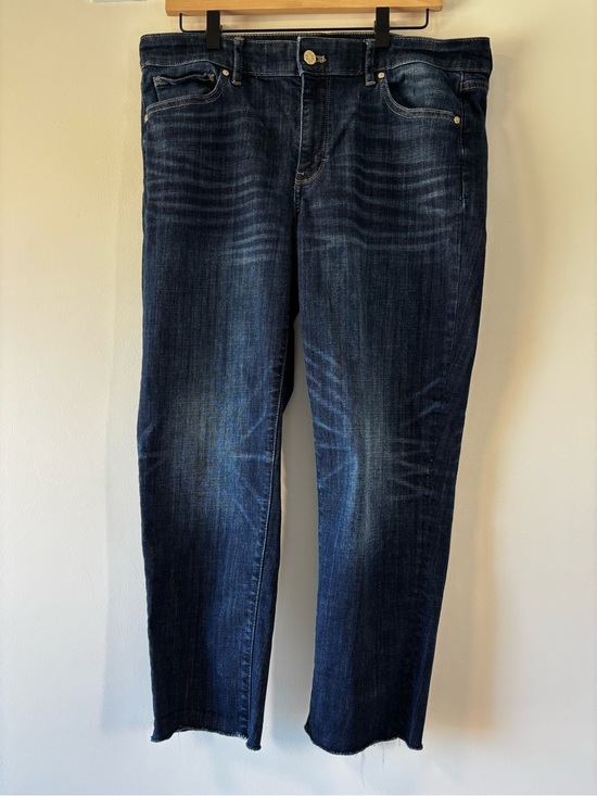 White House Black Market Denim - WHBM Mid-Rise Girlfriend Jeans with Raw Edge Hem, Dark Wash Size 12